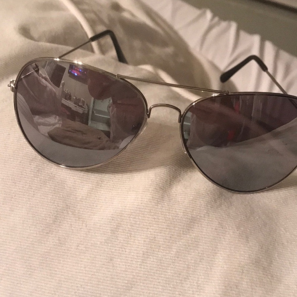 Sunglasses - Picture 2 of 3